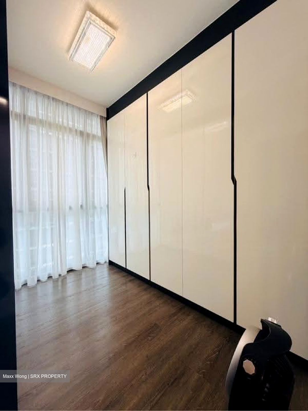 Symphony Suites (D27), Condominium #637744461